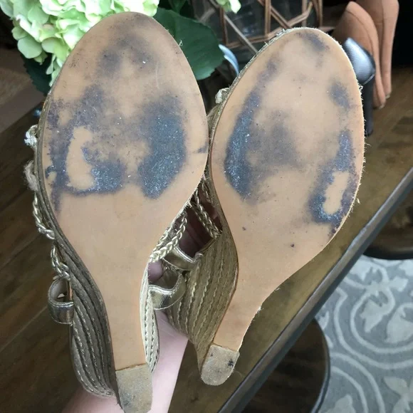 Michael Kors gold strappy wedge 5.5 - Picture 6 of 8